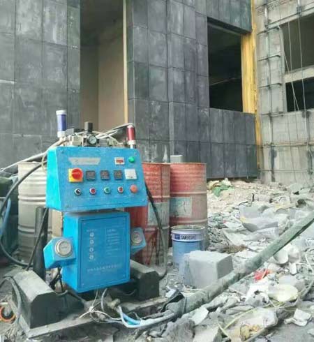 外墻保溫噴涂機(jī)施工多少錢(qián)一平方(圖1) 外墻保溫噴涂機(jī)施工多少錢(qián)一平方